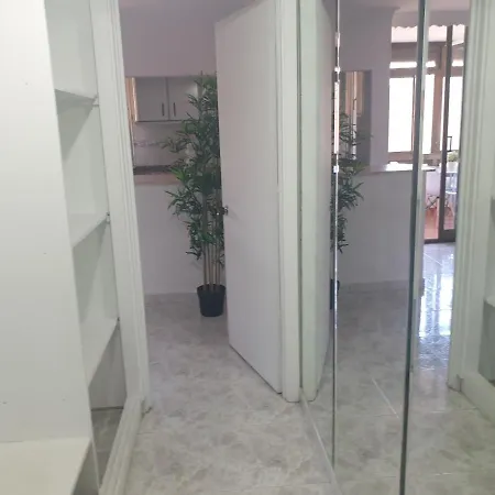 Beach Suites Paseo Maritimo 아파트 푸엔히롤라